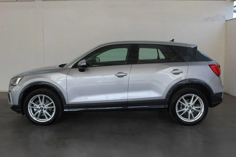 AUDI Q2 35 TDI quattro S tr. Admired Advanced Image 3